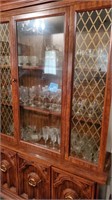 CONTENTS OF CHINA CABINET - CLEAR GLASSWARE