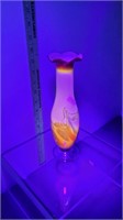 Charming opaline vase. Italy. 1950s - 1970s. Glows