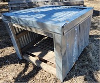 4' x 4 ' x 3' high metal dog shelter