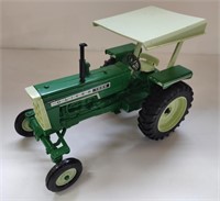 OLIVER 1555 NATIONAL FARM TOY MUSEUM TRACTOR