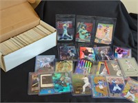 BOX OF MIKE PIAZZA BASEBALL CARDS