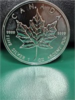 2013 CANADIAN MAPLE LEAF 1 OZ SILVER $5 COIN