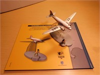 Bande déssiné Tintin no 12 (avion en métal)
