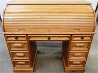 Sligh Furniture Co. Roll Top Desk