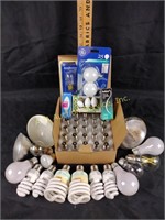 Lot of assorted light bulbs