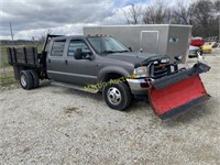 2002 Ford F350 SD w/ plow - VUT