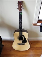 YAMAHA FD01 FLAT TOP GUITAR w/SOFT CASE (NICE)