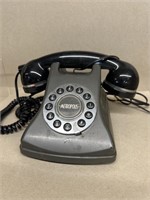 Metropolis, vintage telephone
