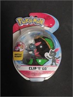 Pokemon Clip N Go Sneasle Toy
