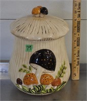 Vintage ceramic "mushroom" cookie jar