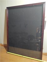 Well hung lockable display case