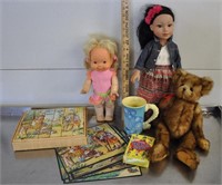 Teddy bear & dolls lot, see pics