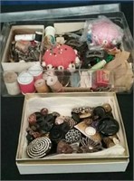 Box-Sewing Accessories, Thread, Pins, Buttons,