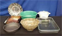 Box-Assortment of Bowls,Pans, Glass