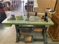 Unisew Professional Sewing Machine and Table
