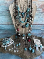 Sunday Saloon - Costume Jewelry Set