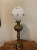 Gorgeous milk glass table top lamp