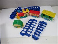 Vintage 1994 Toy State Train Set w/ Tracks