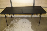 6FT BLACK FOLDING TABLE