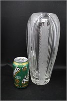 BEAUTIFUL CRYSTAL 11.5" VASE WITH FROSTED ACCENTS