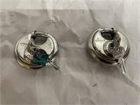 UHaul lock and key with spare keys (2 locks, 4