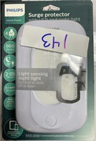 Surge Protector w/USB Port night light