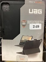UAG Protection for Keyboard Folio iPad 11"