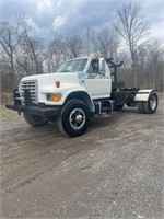 1995 Ford F800-OFFSITE - NO RESERVE
