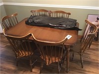 KITCHEN TABLE & 6 CHAIRS, 2 LEAVES