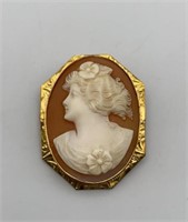 Shell Carved Cameo 10K Gold Pin Pendant Brooch