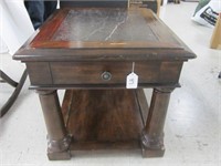 MAHOGANY END TABLE WITH DRAWER