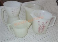 Vintage Tupperware measuring cups