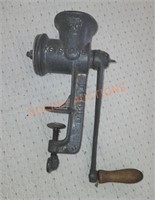 Vintage cast aluminum keystone #20 meat grinder
