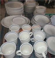 Set Pfaltzgraff dishes