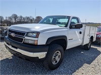 2007 Chevrolet 2500 w/ Tool Bed