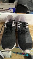 $45 puma size 6 running shoes used