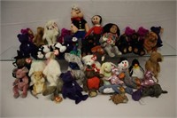 LOT OF APPROX. 35+ TY BEANIE BABIES: