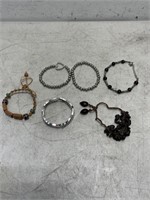 Set of 6 bracelets