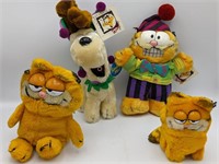 Lot of VTG Garfield Stuffed Animals