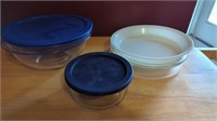 Pyrex glass balls with lids- 3 glass pie plates