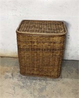 Wicker Laundry Basket Q10C