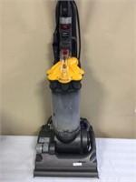 Working quality Dyson DC33 vacuum with attachments