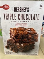 Hershey's triple chocolate 4 pack brownie mix