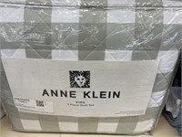 Anne Klein king 3 pc quilt set