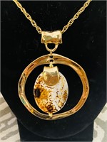 Vintage gold ladies necklace and pendant