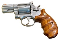 Smith & Wesson 357 Magnum with RedHead Case