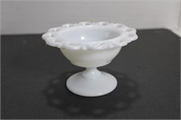 Vintage White Milk Glass Pestal Vase 3 1/2 x 5