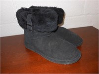 Bearpaw Women's Fur Lined Suede Boots