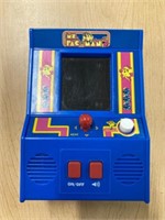 HAND HELD MS PAC-MAN ARCADE GAME