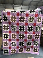 Amazing Quilt with Beautiful Pattern! Clean!